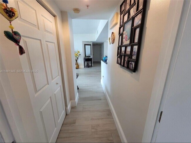 Building Photo - 140 S Dixie Hwy