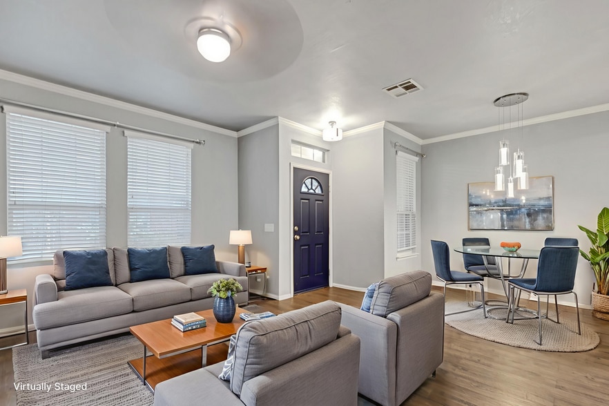 Building Photo - 2547 Grayson Cir