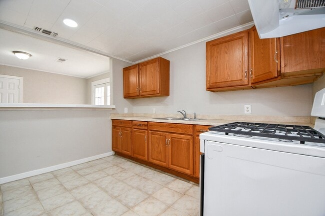 Building Photo - 1606 Harris Ave