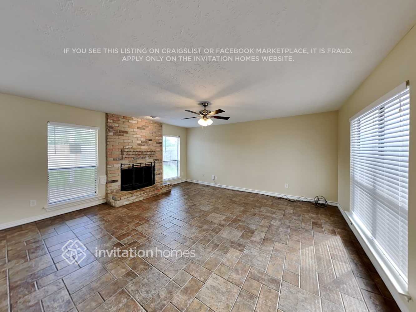Building Photo - 3138 Mesquite Dr