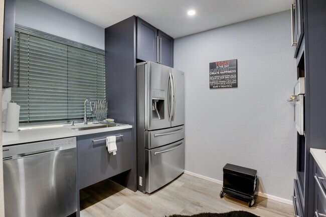 Building Photo - 4393 Trevi Ct