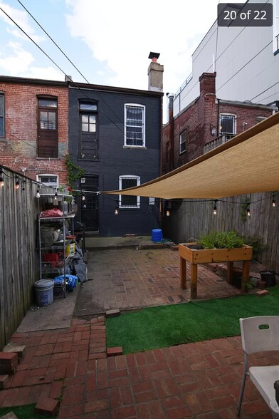 Building Photo - 1457 Chapin St NW