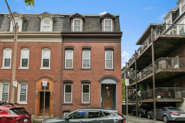 Primary Photo - 1 Beckler Ave