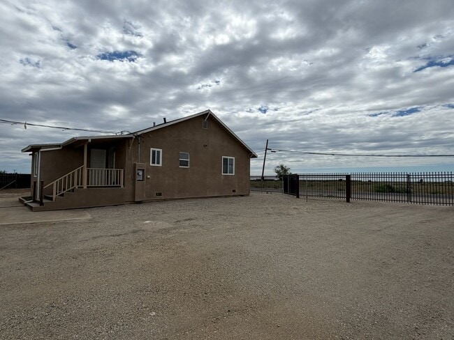 Building Photo - 4410 S Holt Rd