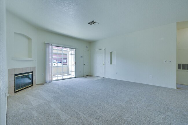 Building Photo - NE Near Nellis! Gated! Community Pool, Spa...