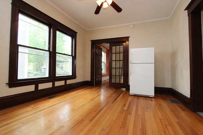 Building Photo - 1430 Sherman St SE