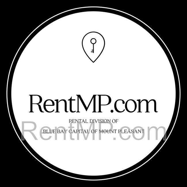 Building Photo - 1825 South Dr