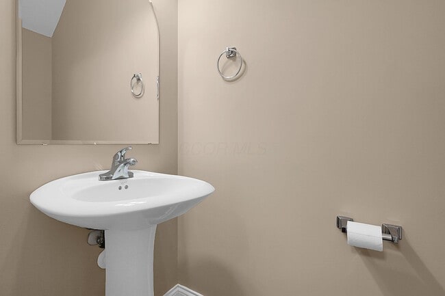 Building Photo - 5527 Albany Terrace Way