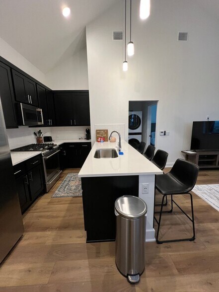 Building Photo - 3511 Cepeda St