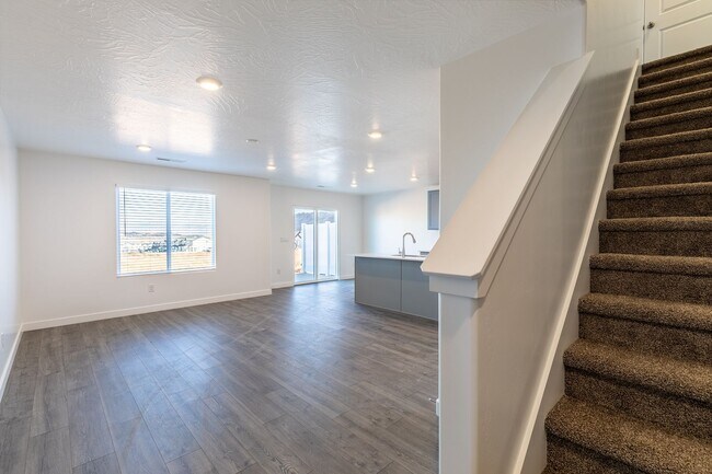 Building Photo - Townhome in Long Valley Community