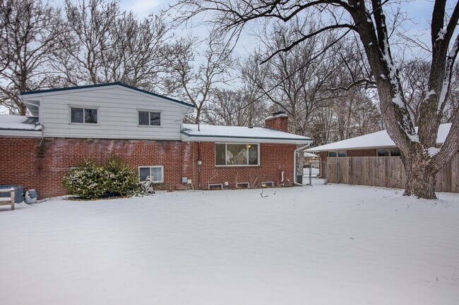 Building Photo - 307 Norfolk St