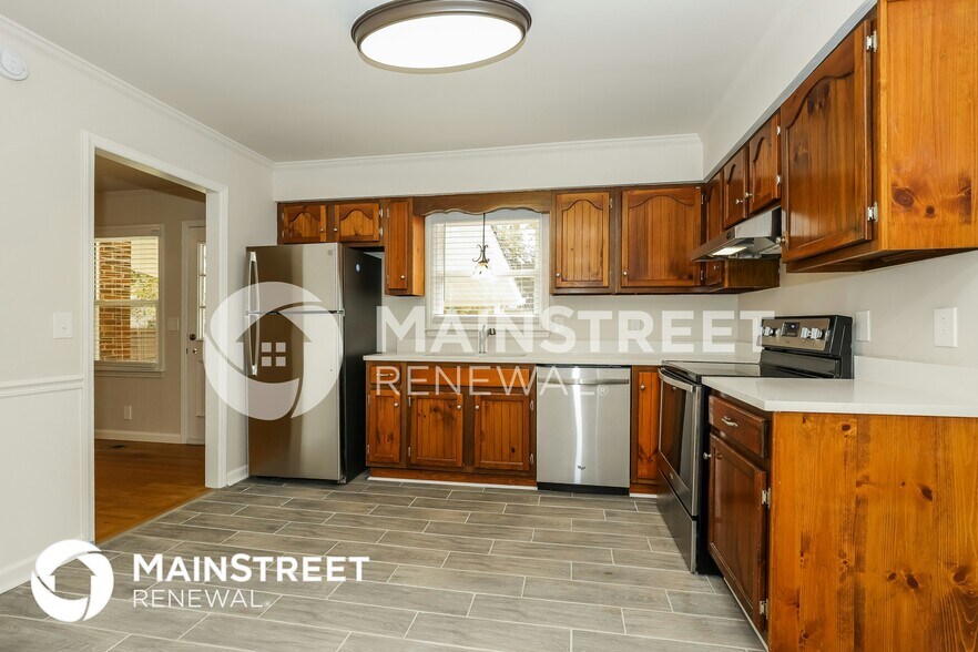 Building Photo - 2594 Pitts Ln