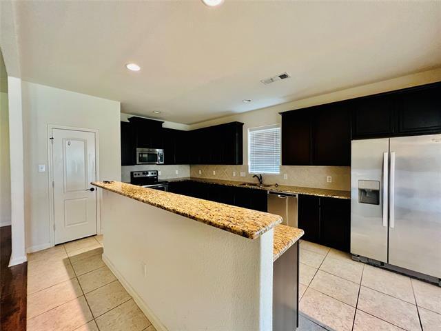 Building Photo - 2421 Fall Leaf Ct