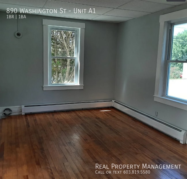 Building Photo - 890 Washington St