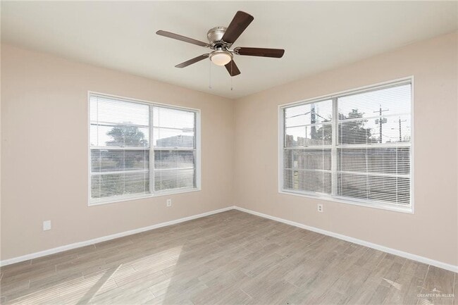 Building Photo - 22 N 8th St