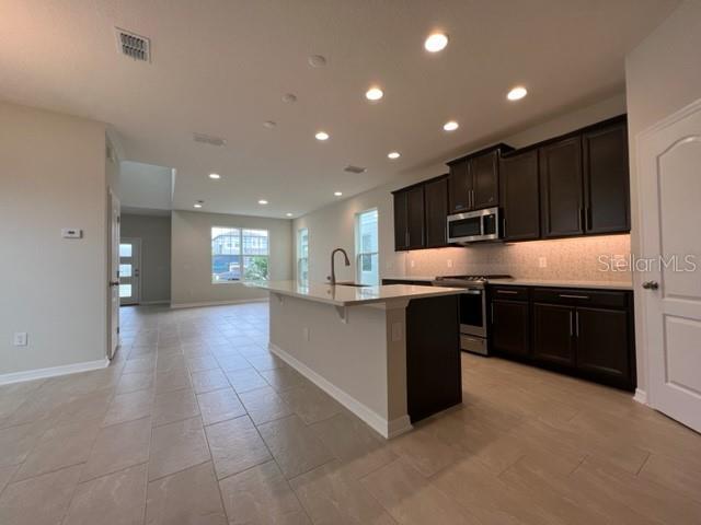 Building Photo - 12755 Brodlove Ln