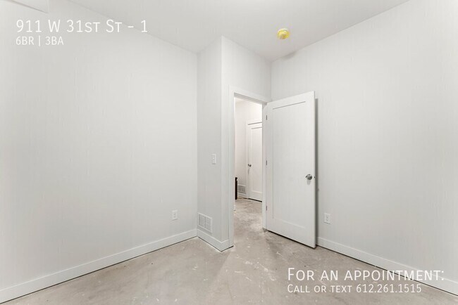 Building Photo - 911 W 31st St