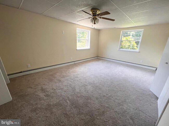 Building Photo - 1015 Francis Ave