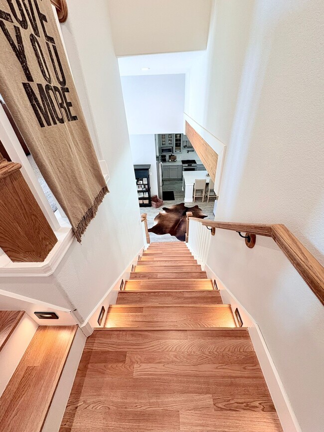 Building Photo - 55 Ruskin Dr W