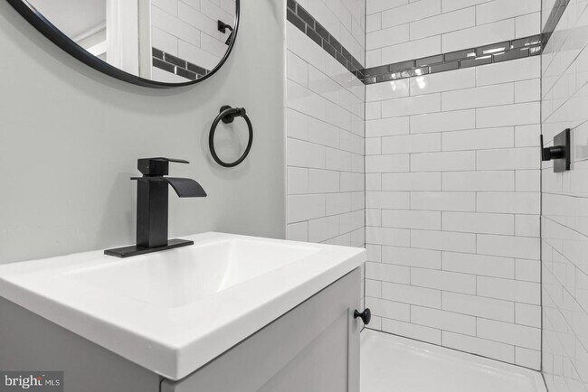 Building Photo - 47 S Academy St