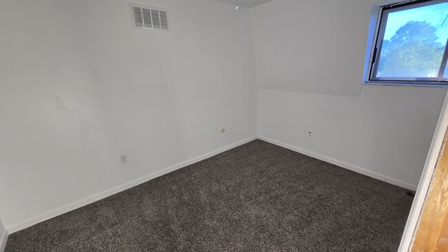 Building Photo - 6575 Santa Cruz Pl
