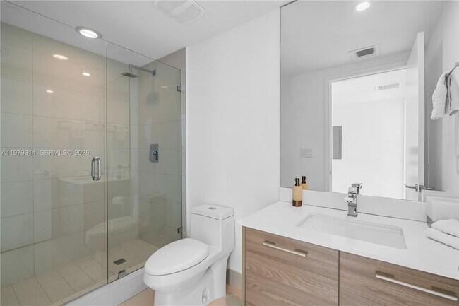 Building Photo - 1300 S Miami Ave