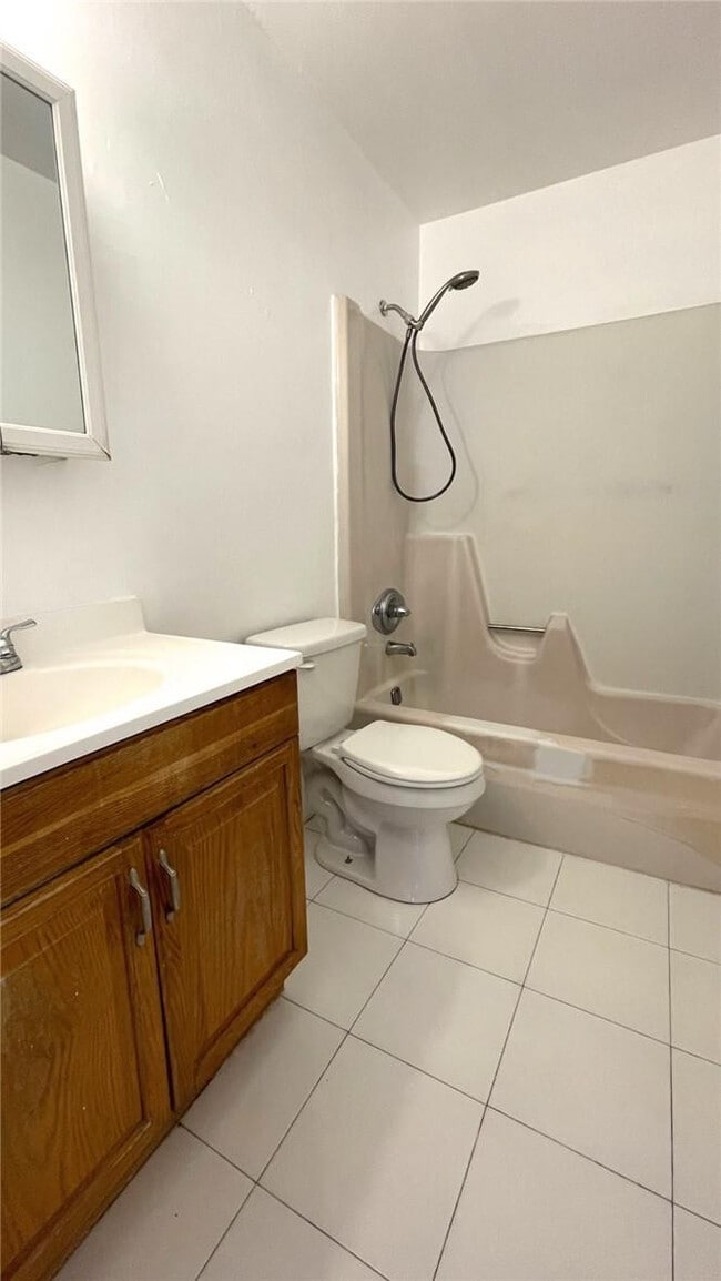 Building Photo - 310 SW 79th Way