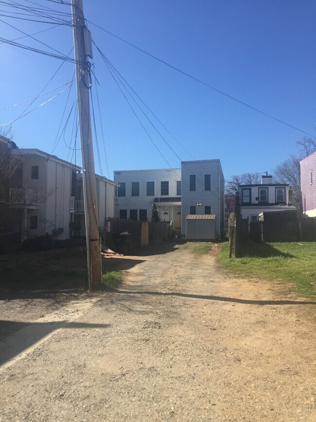 1306 W Clay St 1306 W Clay St Richmond VA 23220 Apartment Finder