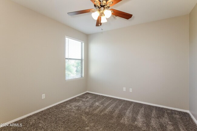 Building Photo - 17159 N 184th Dr