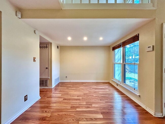 Building Photo - 1713 Timber Ridge Dr