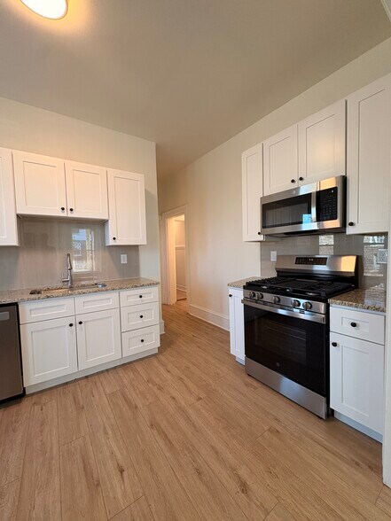 Building Photo - 61 Forest Ave