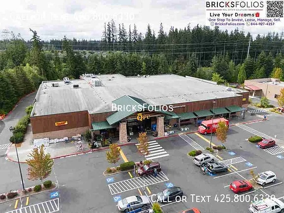 Building Photo - 10251 Eastridge Dr NE