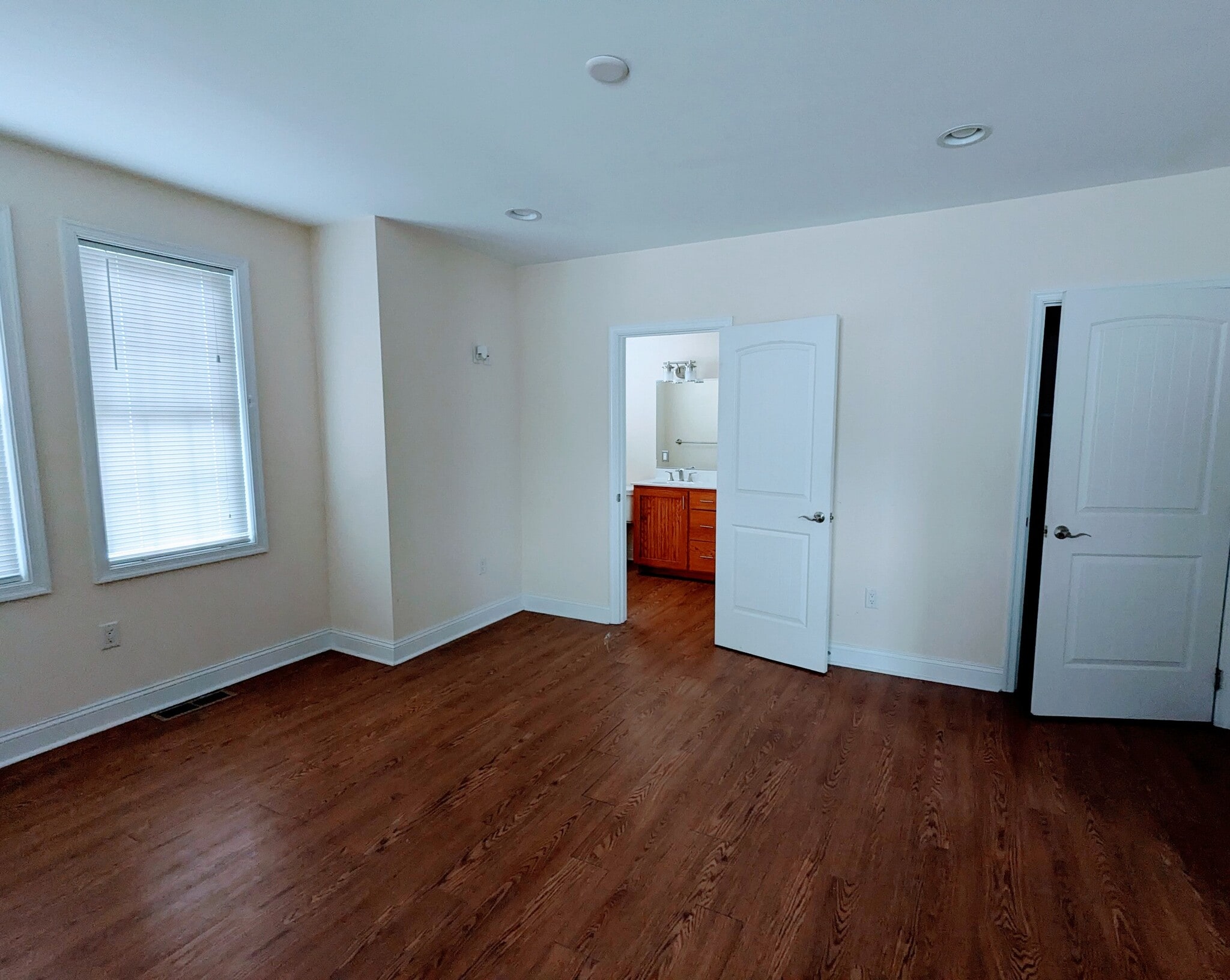 Building Photo - 1329 Penn Ave