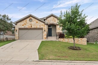 Building Photo - 5620 Blackstone Dr