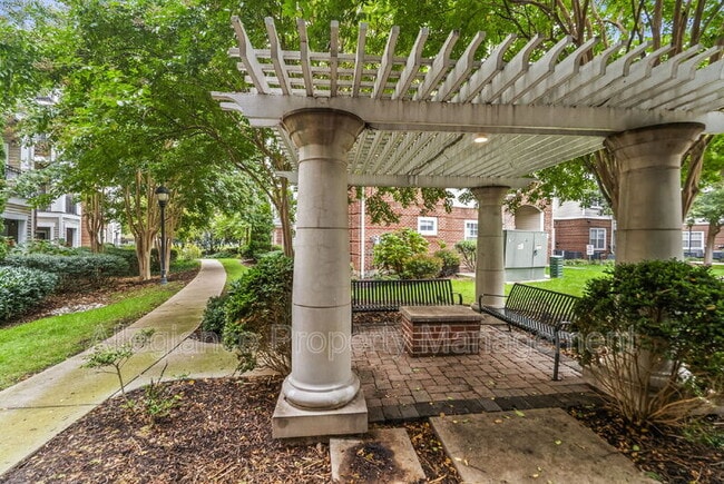 Building Photo - 12929 Centre Park Cir