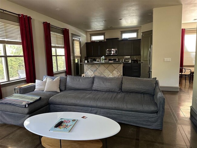 Building Photo - 5617 Clay Ave