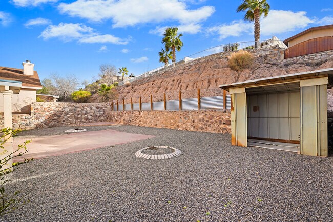 Building Photo - 6780 Dakota Ridge Dr
