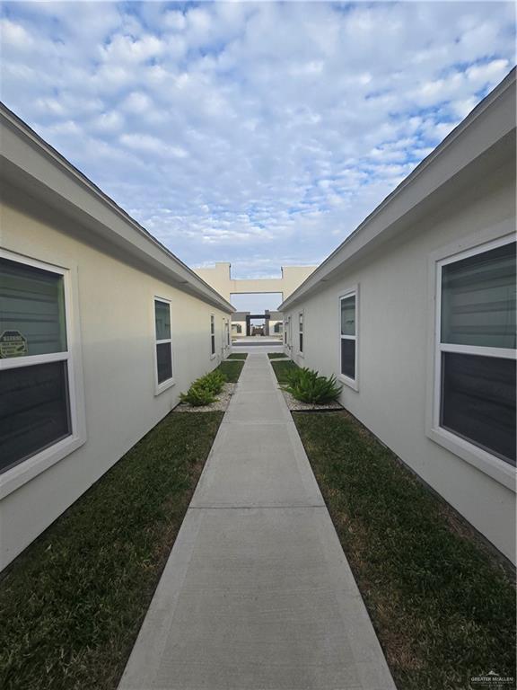 Building Photo - 9 N 39th St