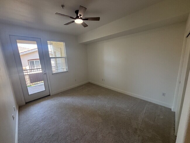Building Photo - Beautiful 2 Bed, 2 Bath Apartment Home in The Phoenician – Resort-Style Living in Roseville!