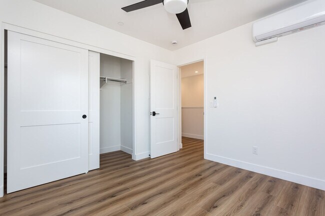 Building Photo - 2610-2612 Juan Street