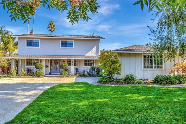 Building Photo - Executive Oasis l Huge Lot with Lush Green...
