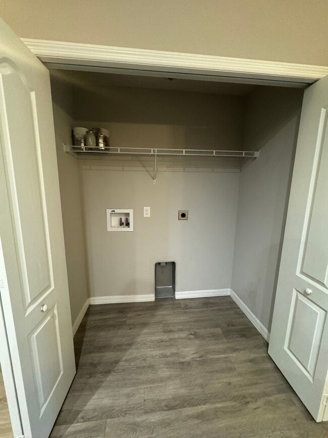 Building Photo - Charming 2BR/2BA Duplex in Citrus Springs - Peaceful Living Awaits!