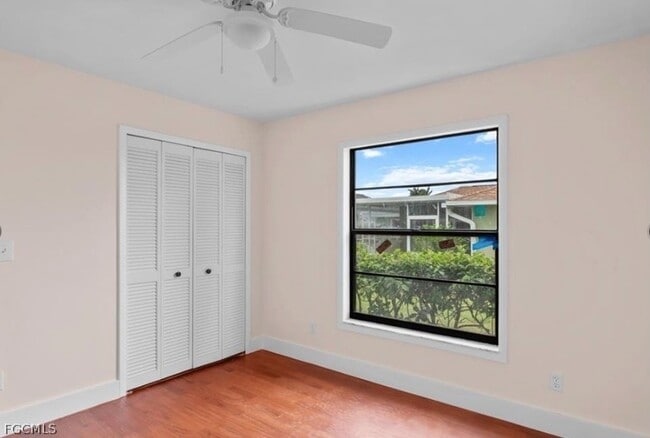 Building Photo - 2230 SE 5th Pl