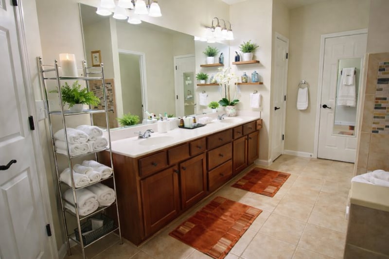 Building Photo - 5025 Hastings Terrace