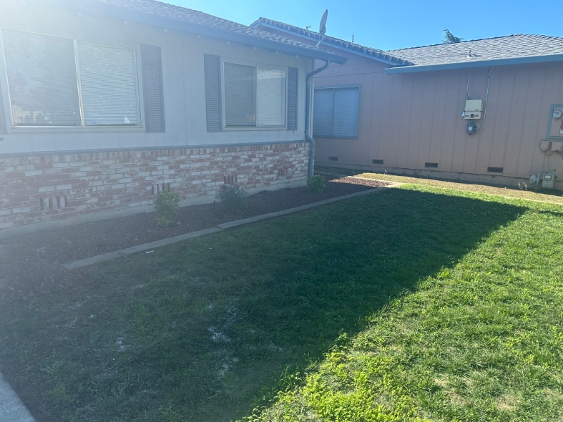 Building Photo - 2440 Stanfield Dr