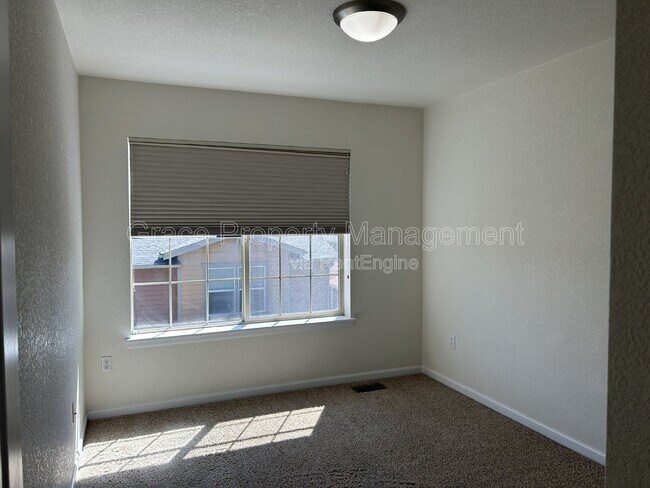Building Photo - 2938 Uinta St