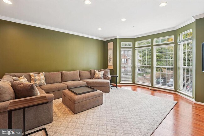 Building Photo - 9327 Hundith Hill Ct