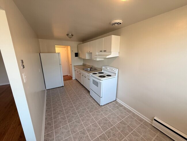 Building Photo - Butler Apartments