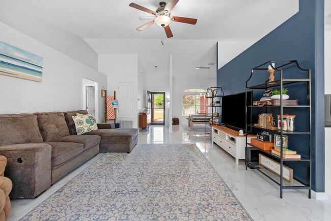Building Photo - 2442 Raider Ln