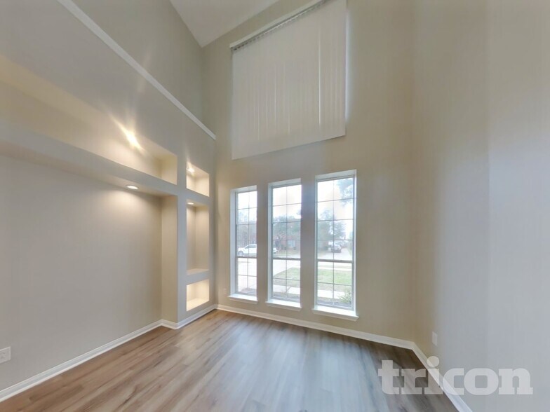 Building Photo - 4015 Camelia Glen Ln